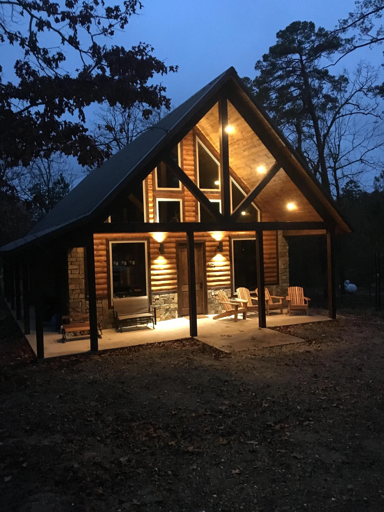 The Rowdy Beaver Cabin exterior